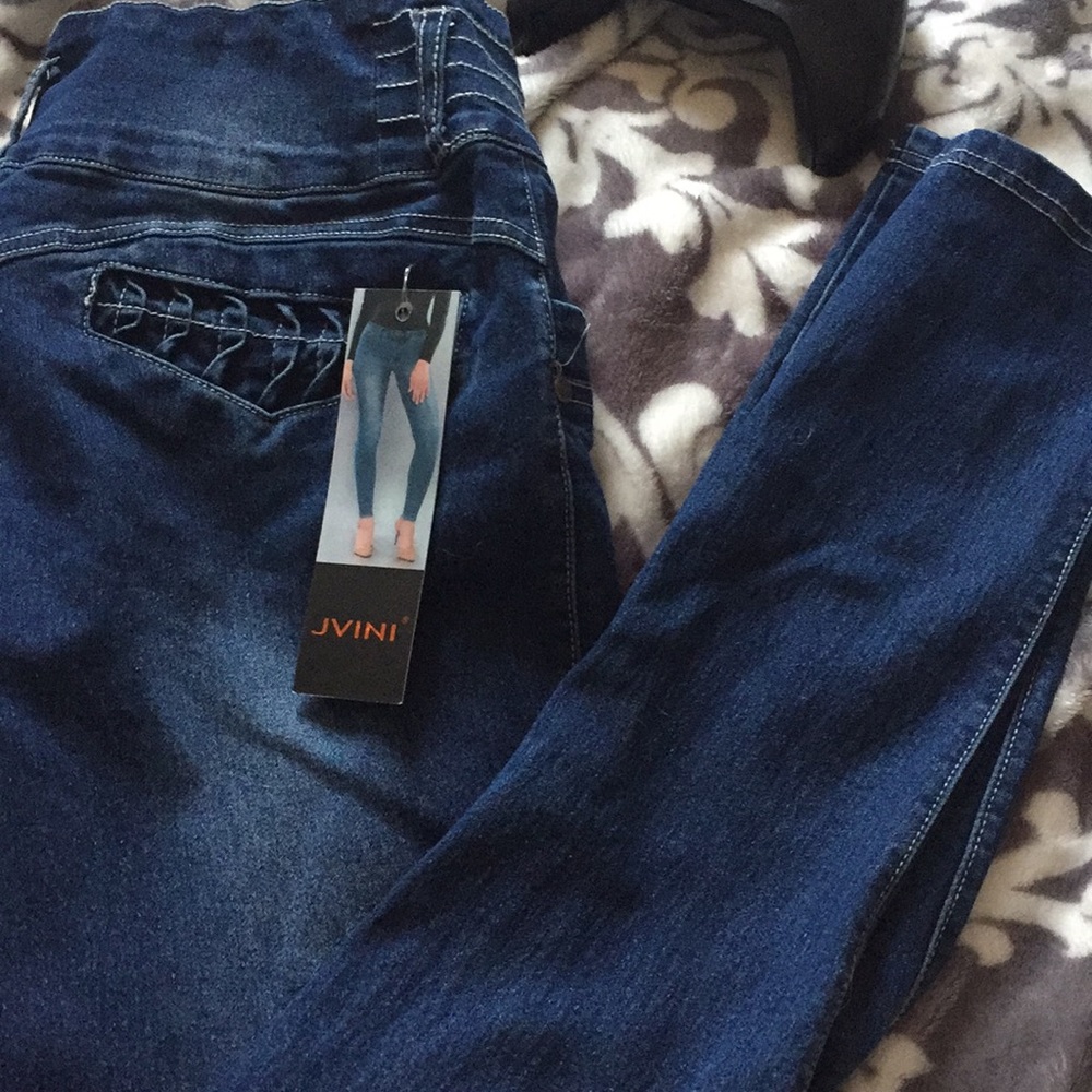 semi frayed skinny jeans